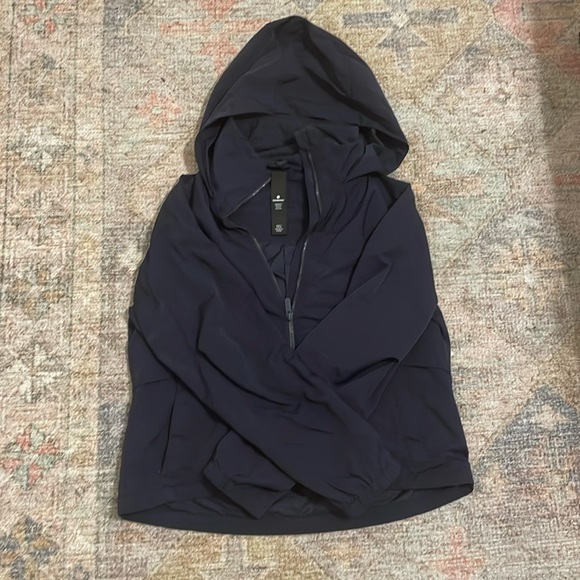 lululemon athletica Jackets & Blazers - Lululemon Athletica Women’s water resistant jacket with hood, Navy, Size 6